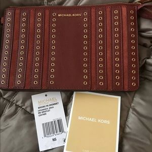 Michael kors clutch